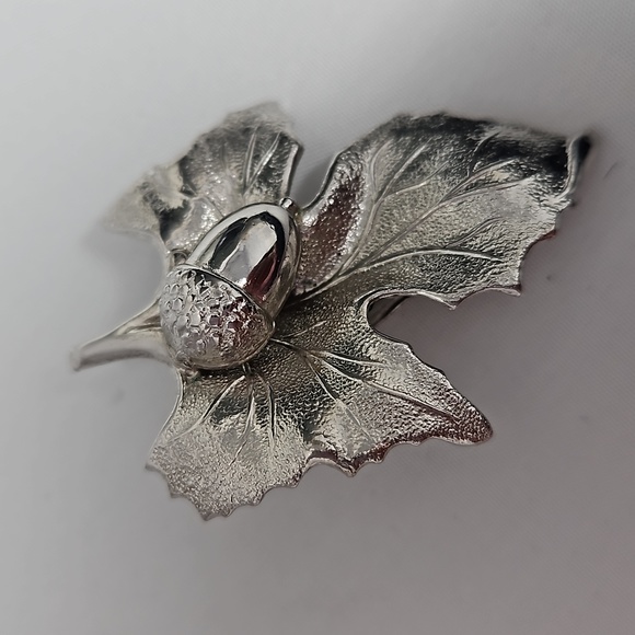 Vintage Marino Silver Tone Leaf with Acorn Clip Earrings Signed - Picture 10 of 10